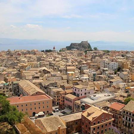 Nora Mit Zwei Schoenen Doppelhaushaelften, 