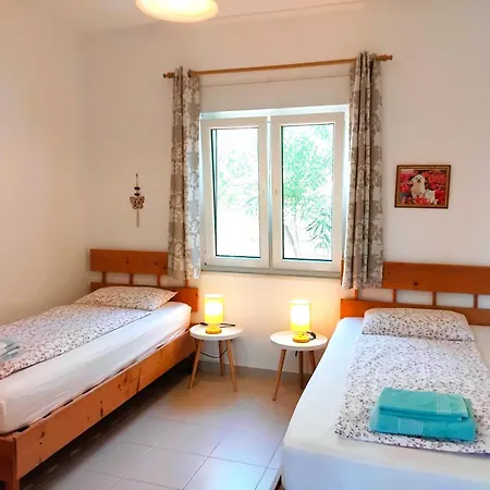 Nora, 2 Apartman